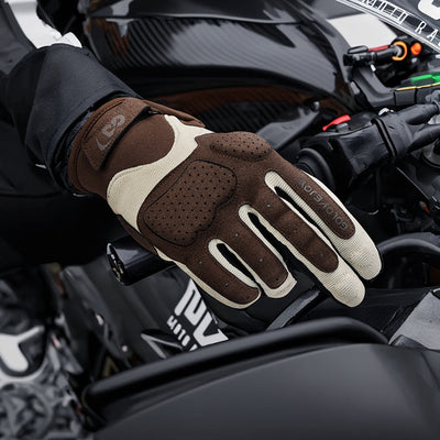 Gants de moto en cuir pour toutes les saisons